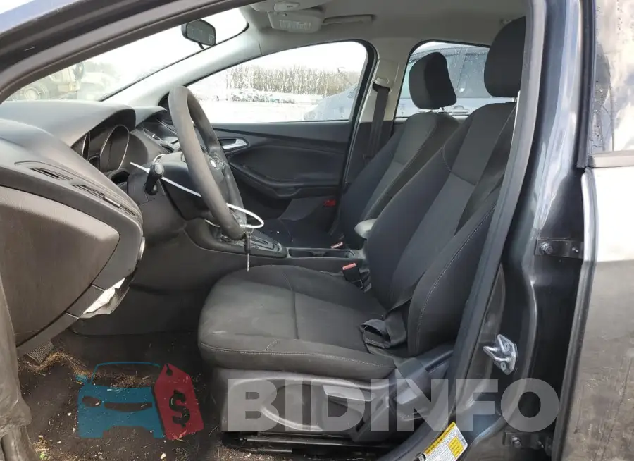1FADP3F2XHL285796 Photo# 7