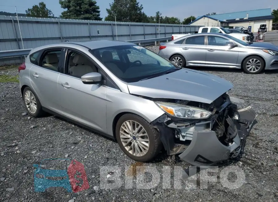 1FADP3N20GL286018 Photo# 4