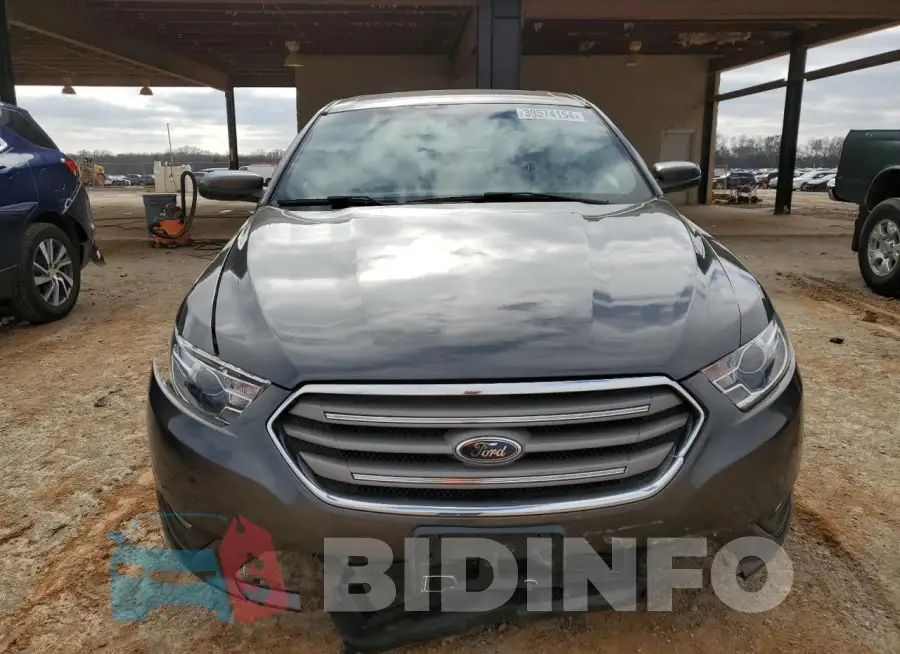 1FAHP2E86JG136253 Photo# 5