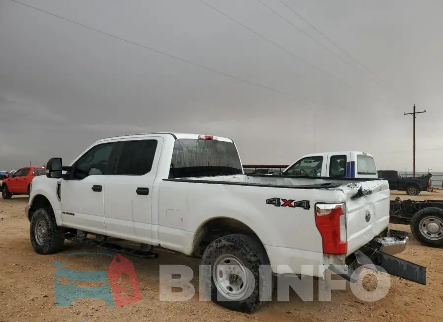 1FT7W2BT2KEC41743 Photo# 2