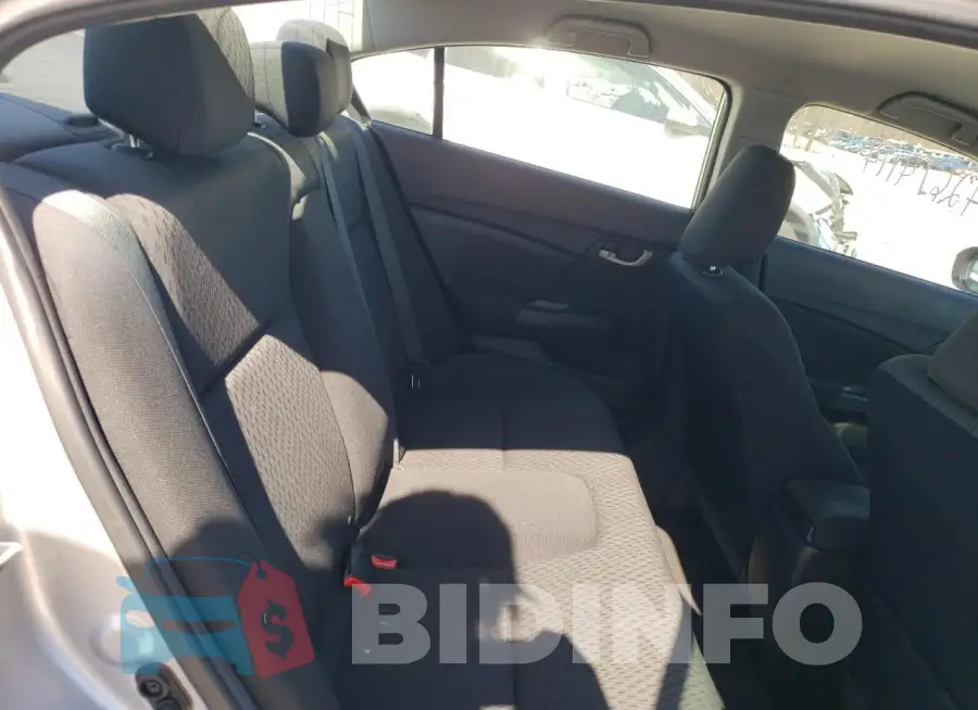 19XFB2F77FE224225 Photo# 10