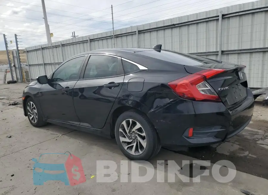 19XFC2F73JE007597 Photo# 2
