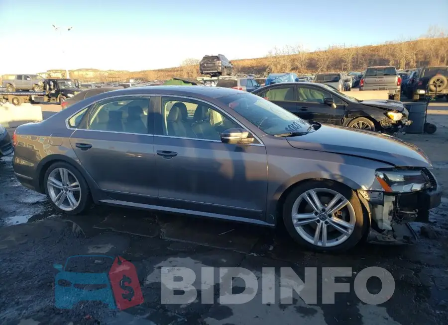 1VWBS7A38FC056048 Photo# 4