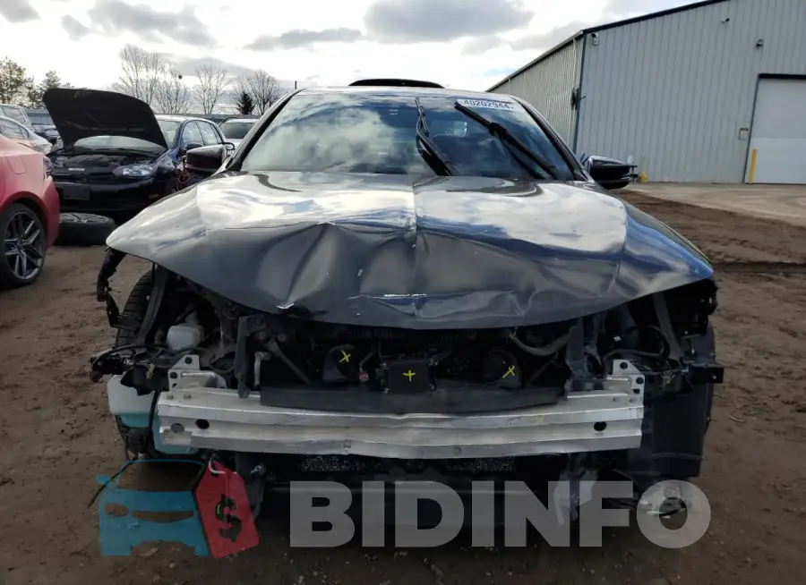19UUB1F61KA800396 Photo# 5