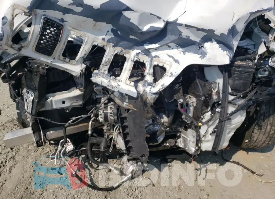 1C4PJLCB5KD160073 Photo# 12
