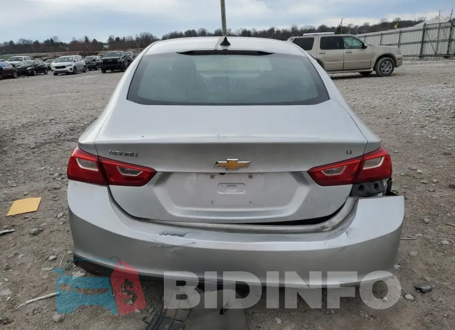 1G1ZB5ST4JF225843 Photo# 6