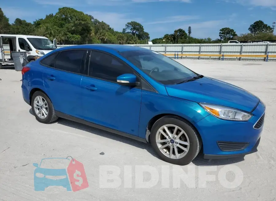 1FADP3F28GL288453 Photo# 4