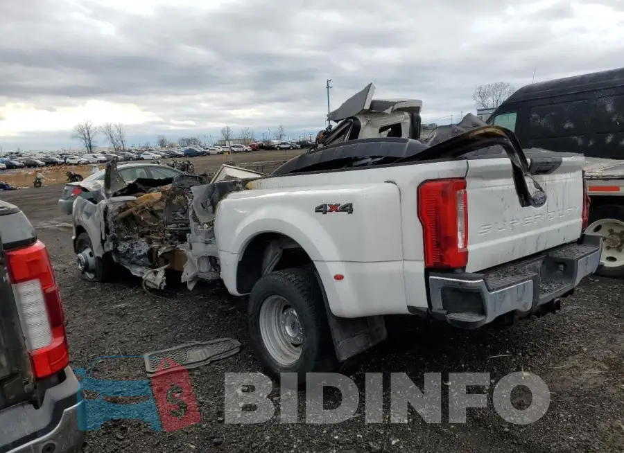1FT8W3DT5PEC37300 Photo# 2