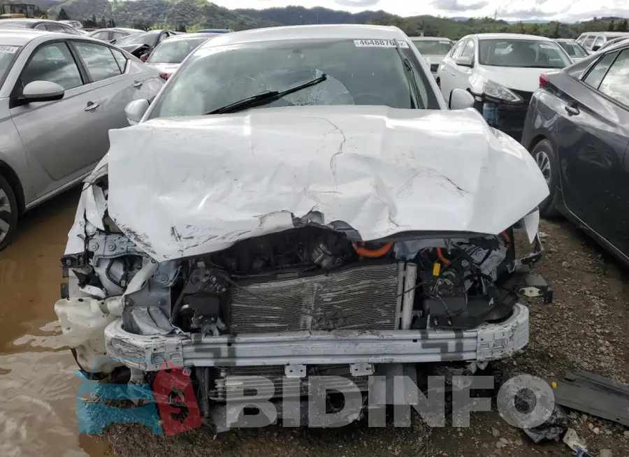 3FA6P0PU7JR246422 Photo# 5