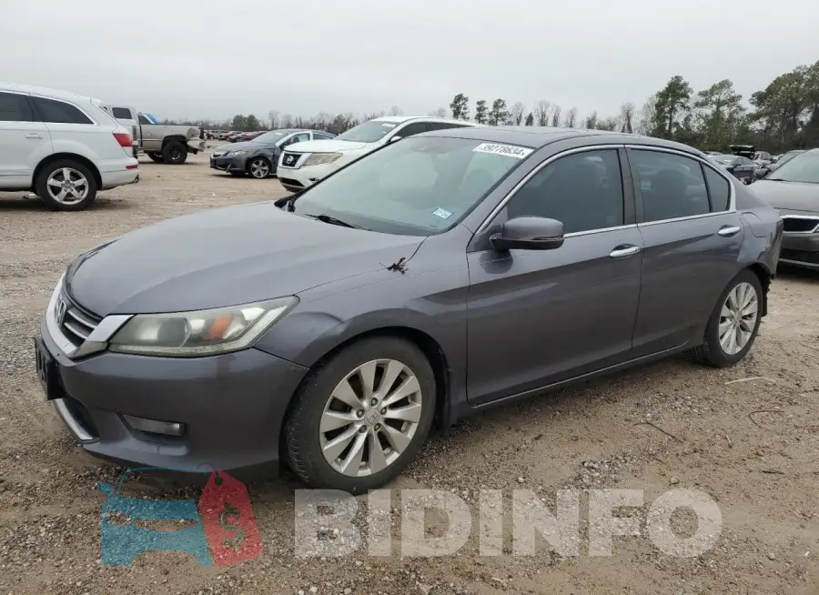 1HGCR2F80FA247924 Photo# 1