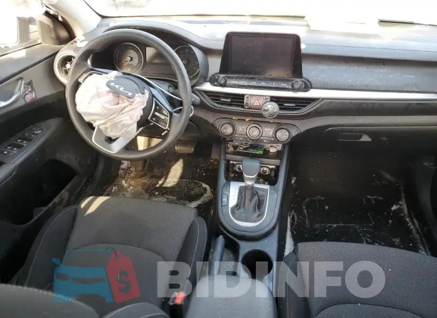 3KPF24AD6PE641586 Photo# 8