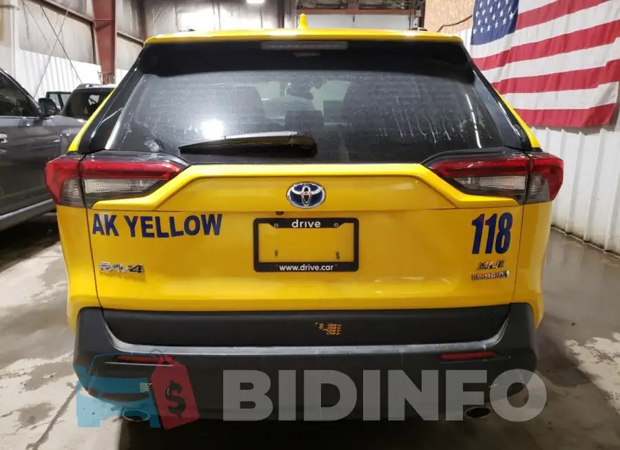 2T3B6RFV4MW021661 Photo# 6
