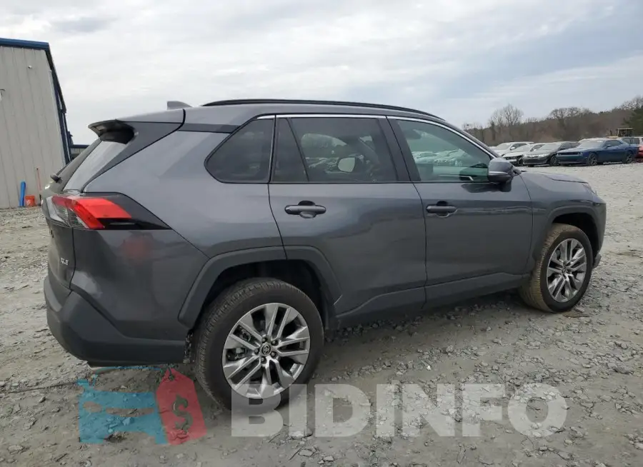 2T3C1RFV6NC209023 Photo# 3