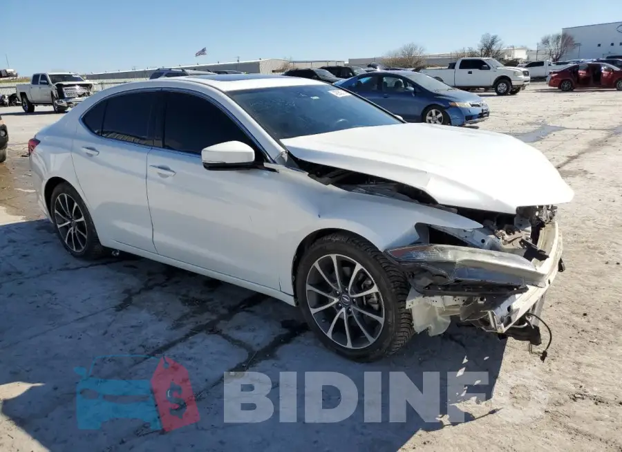 19UUB2F52FA010267 Photo# 4