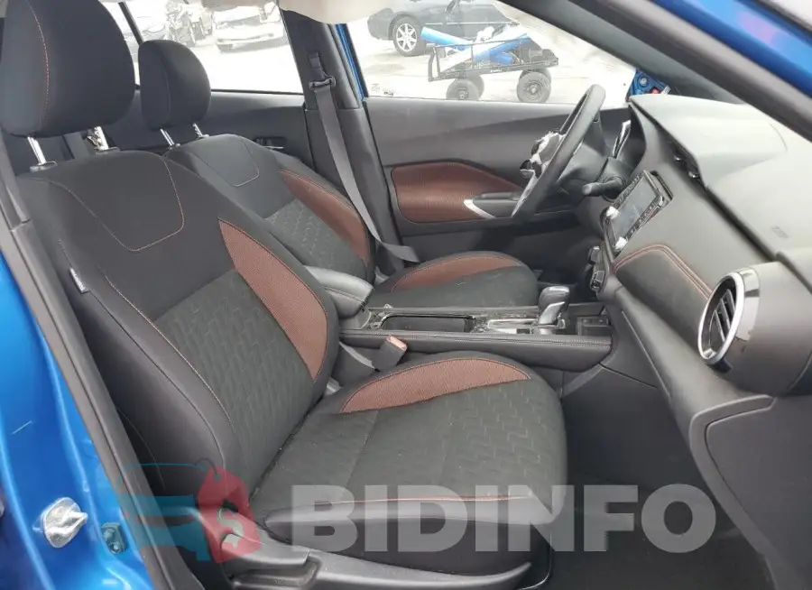 3N1CP5DV3PL528868 Photo# 7