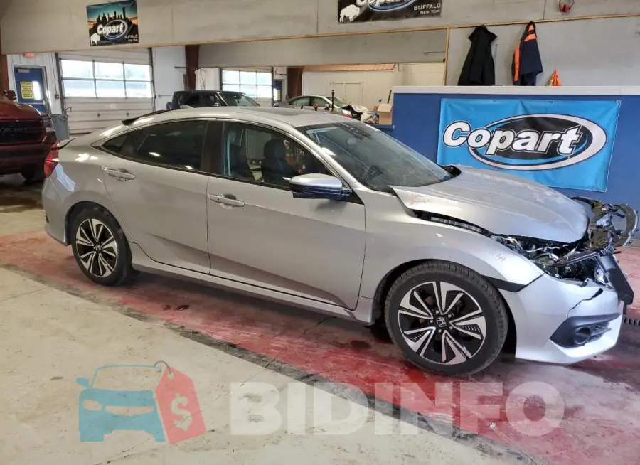 19XFC1F34HE212914 Photo# 4