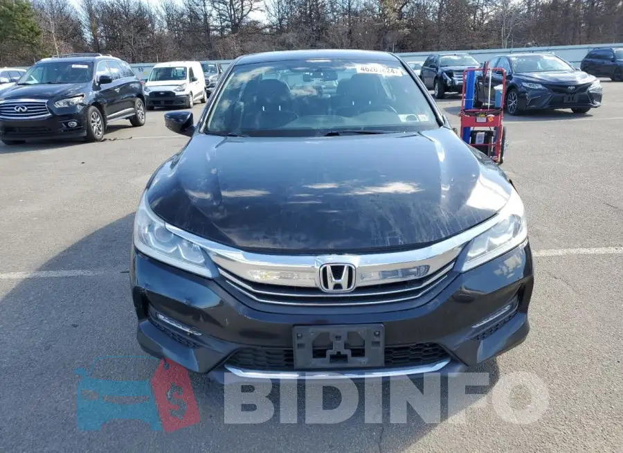 1HGCR2F14HA141336 Photo# 5
