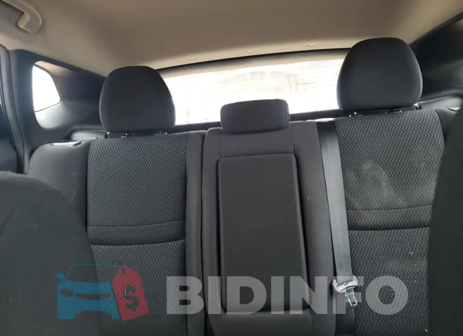 JN1BJ1CP8JW187624 Photo# 10