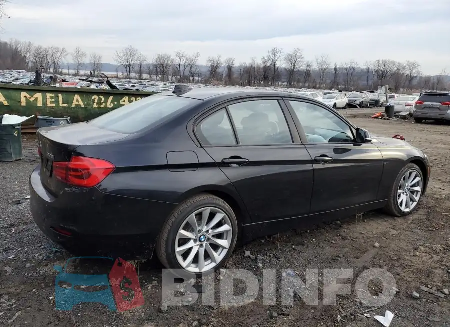 WBA8A3C55GK551707 Photo# 3