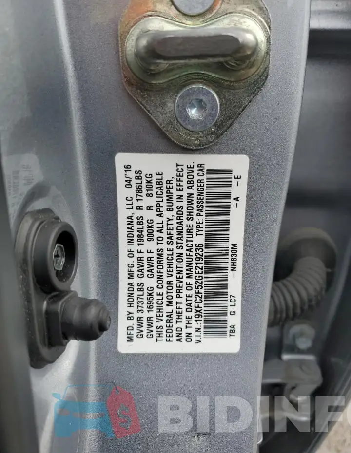 19XFC2F52GE219236 Photo# 12