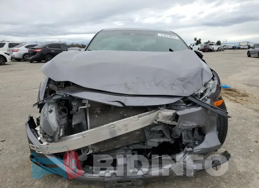 19XFC2F83LE202370 Photo# 5