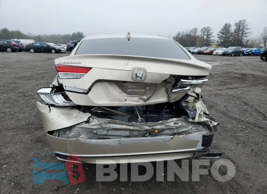 1HGCV1F10KA136101 Photo# 6