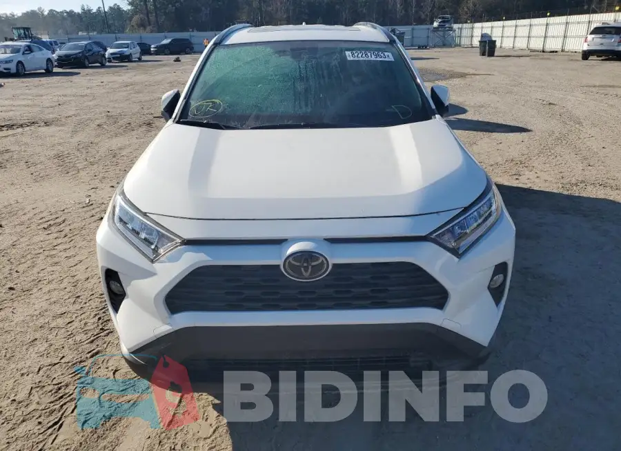 JTMW1RFV7KD004833 Photo# 5
