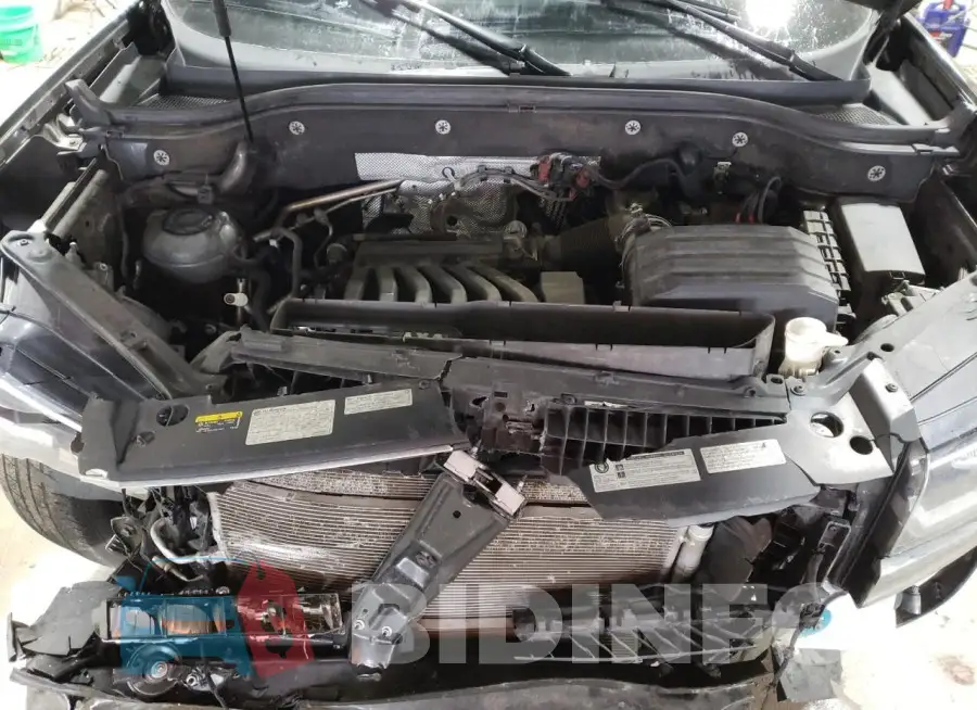 1V2MR2CA4KC570459 Photo# 12