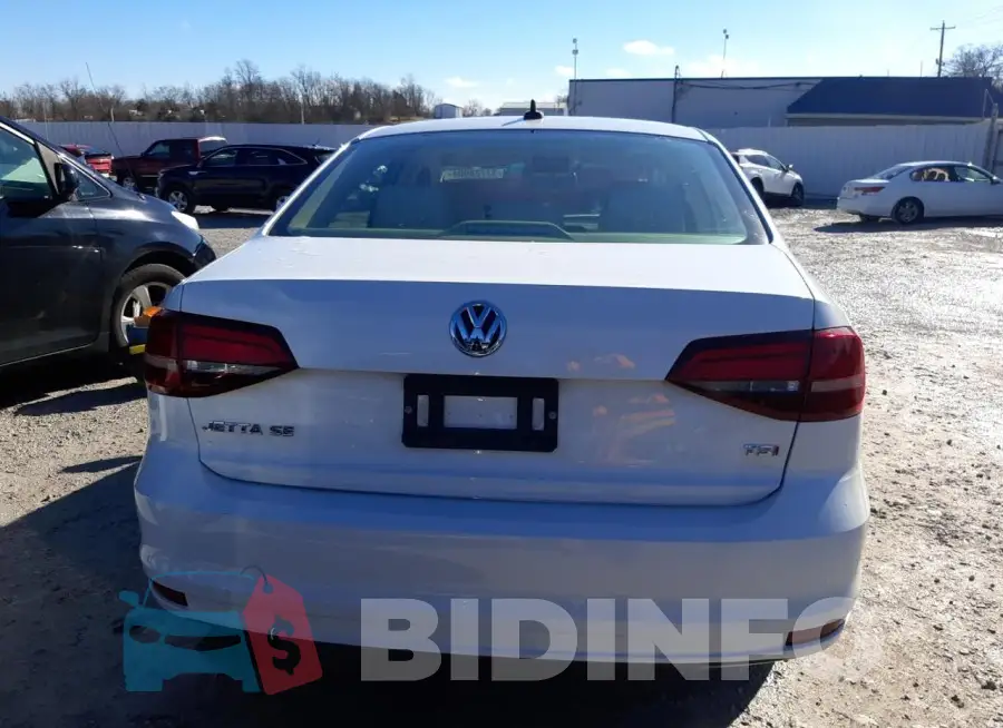 3VWDB7AJ8HM223047 Photo# 6
