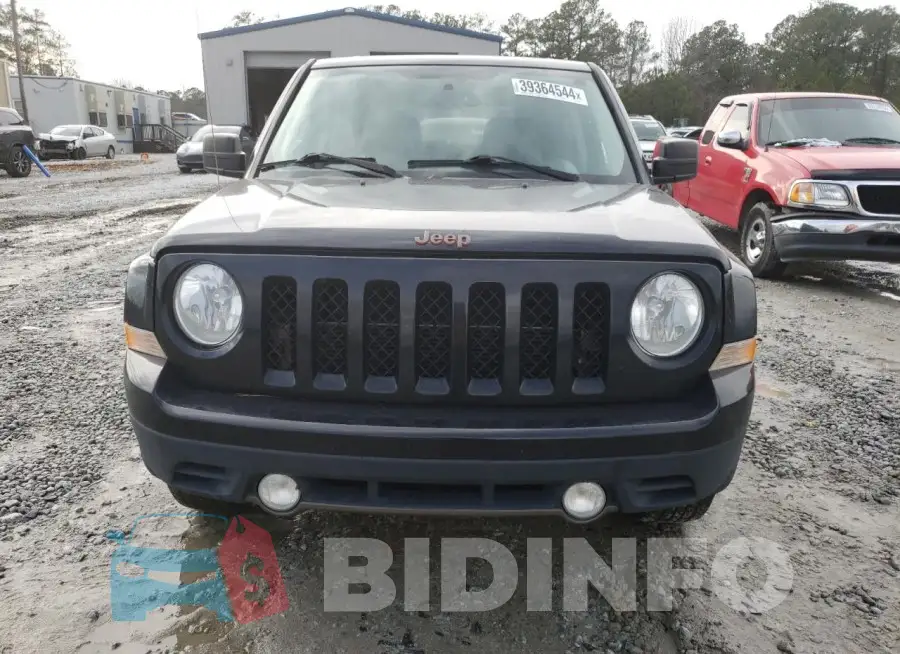 1C4NJPBB3HD102407 Photo# 5