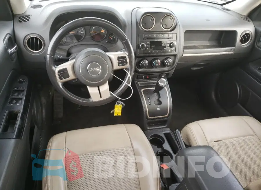 1C4NJPBB3HD102407 Photo# 8