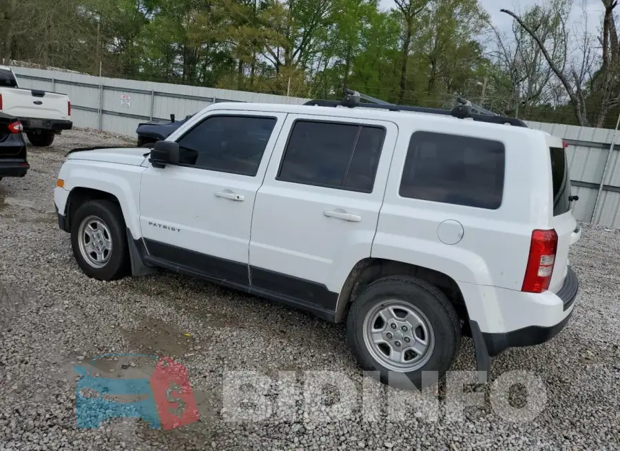 1C4NJPBBXGD532756 Photo# 2