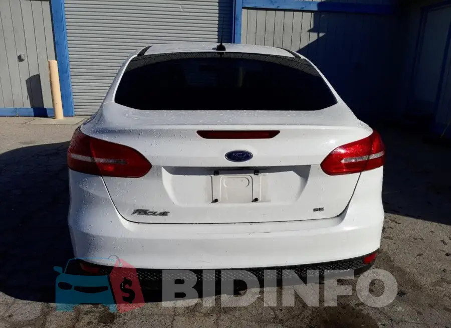 1FADP3F26JL205531 Photo# 6