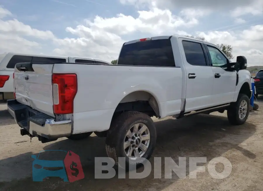 1FT7W2BT2JEB90209 Photo# 3