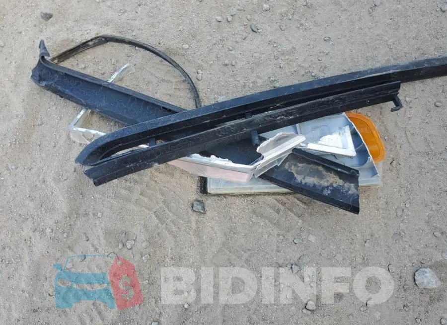 1FTMF1C52KKD39234 Photo# 12