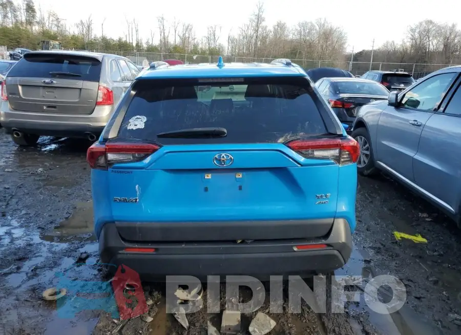 JTMP1RFV8KD017093 Photo# 6