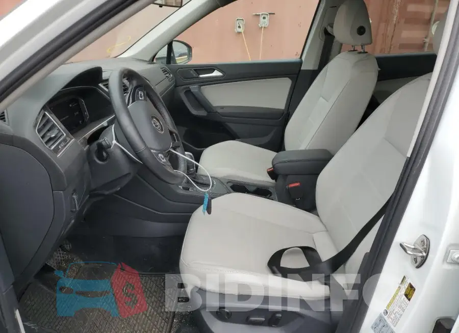 3VV3B7AX4KM111213 Photo# 7