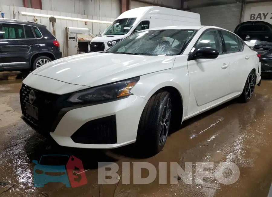 1N4BL4CV3PN309057 Photo# 1