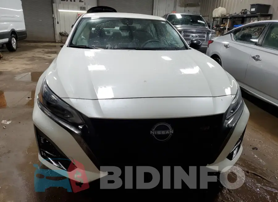 1N4BL4CV3PN309057 Photo# 5
