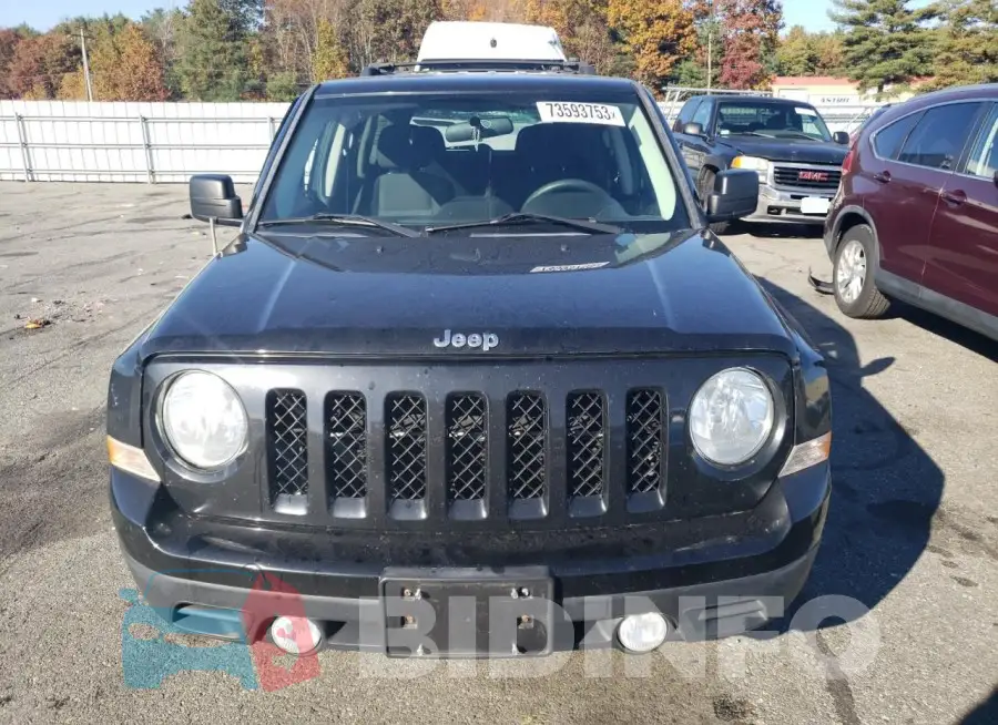 1C4NJPBB1FD264033 Photo# 5