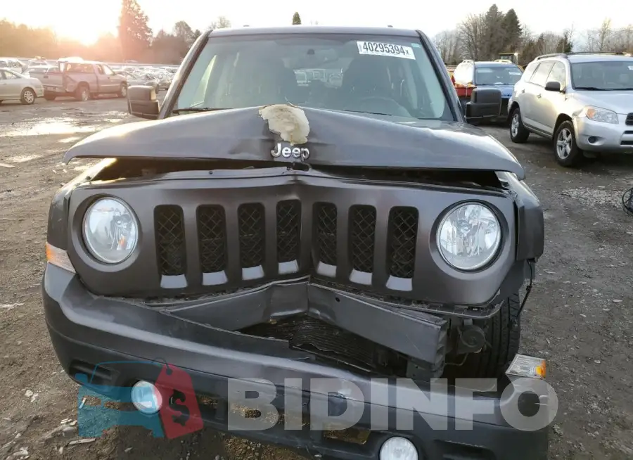 1C4NJRFB4GD608512 Photo# 5