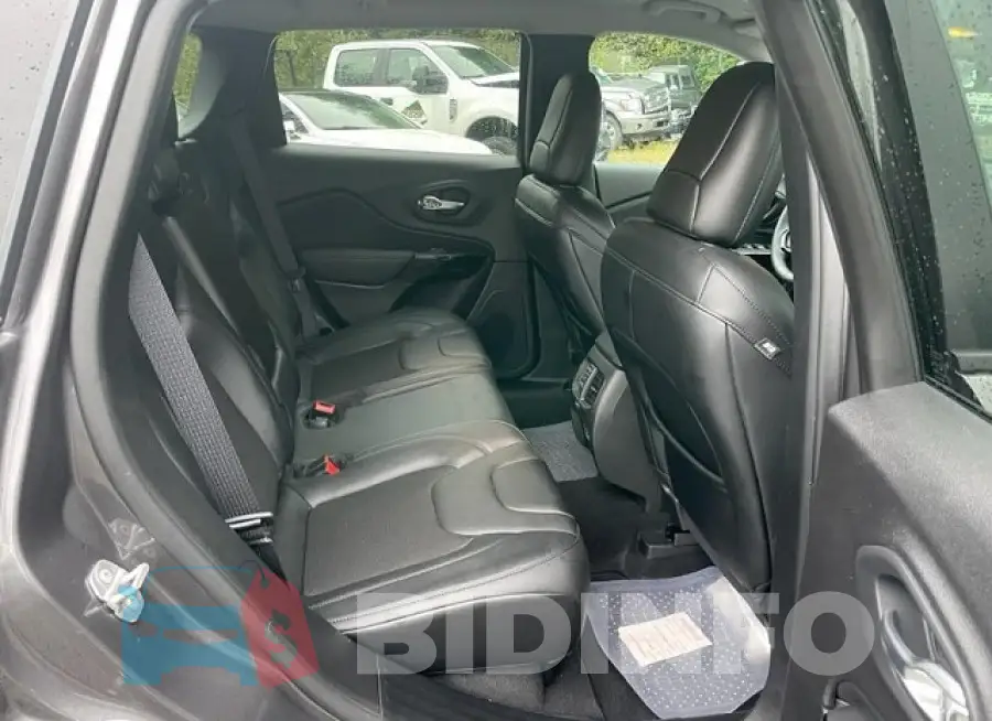 1C4PJLLB0MD239833 Photo# 6