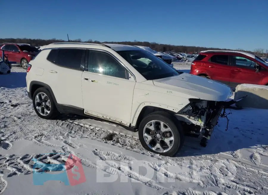3C4NJCCB1JT358097 Photo# 4