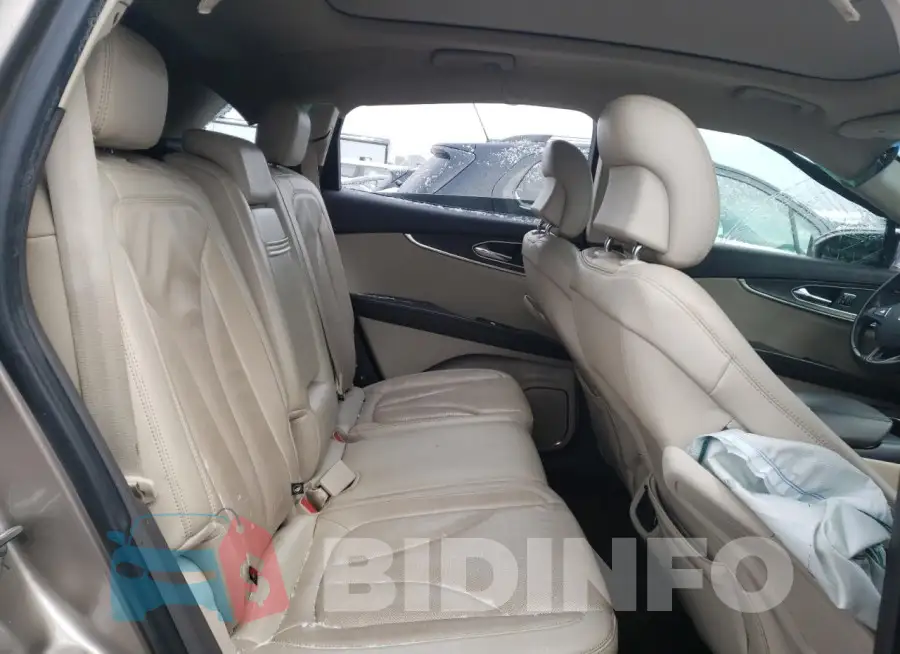 2LMPJ8LR5JBL36943 Photo# 11