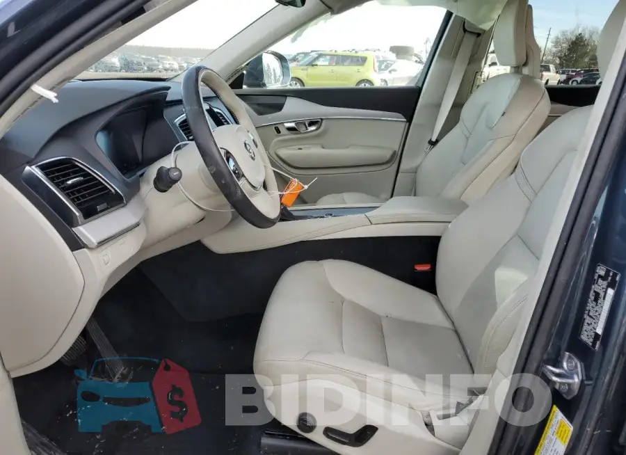 YV4102PK3M1681355 Photo# 7