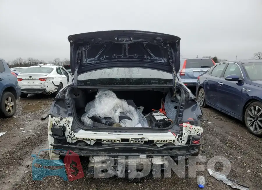 WBS8M9C54H5G83897 Photo# 6