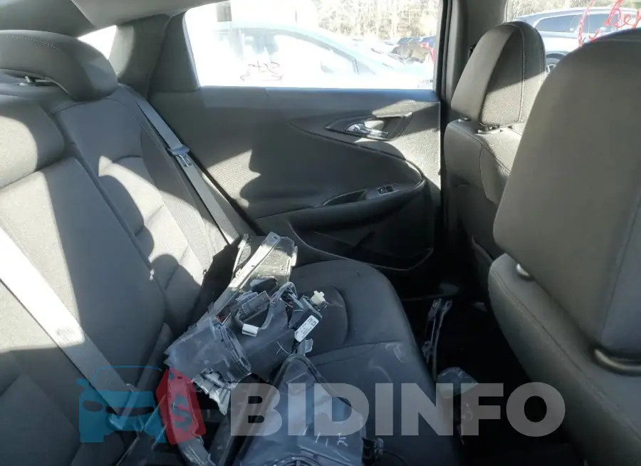 1G1ZD5ST5LF001073 Photo# 10