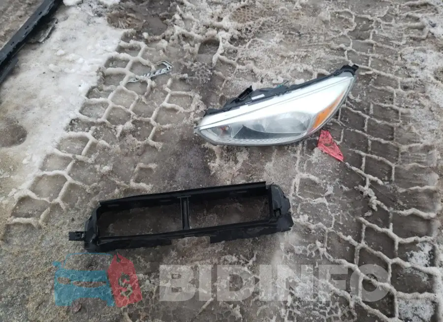 1FADP3E24FL270726 Photo# 12
