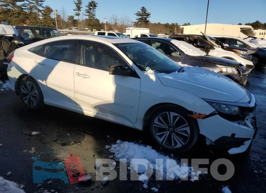 19XFC1F30HE208892 Photo# 4