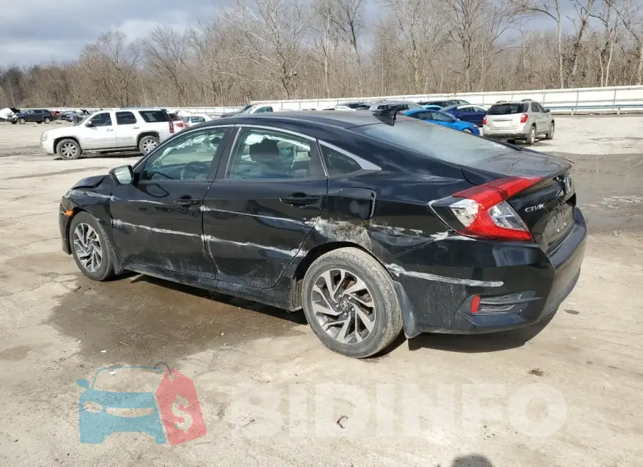 2HGFC2F74HH573834 Photo# 2
